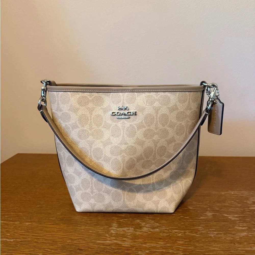 Coach Beige Signature Canvas Shoulder Bag - Picture 1 of 6